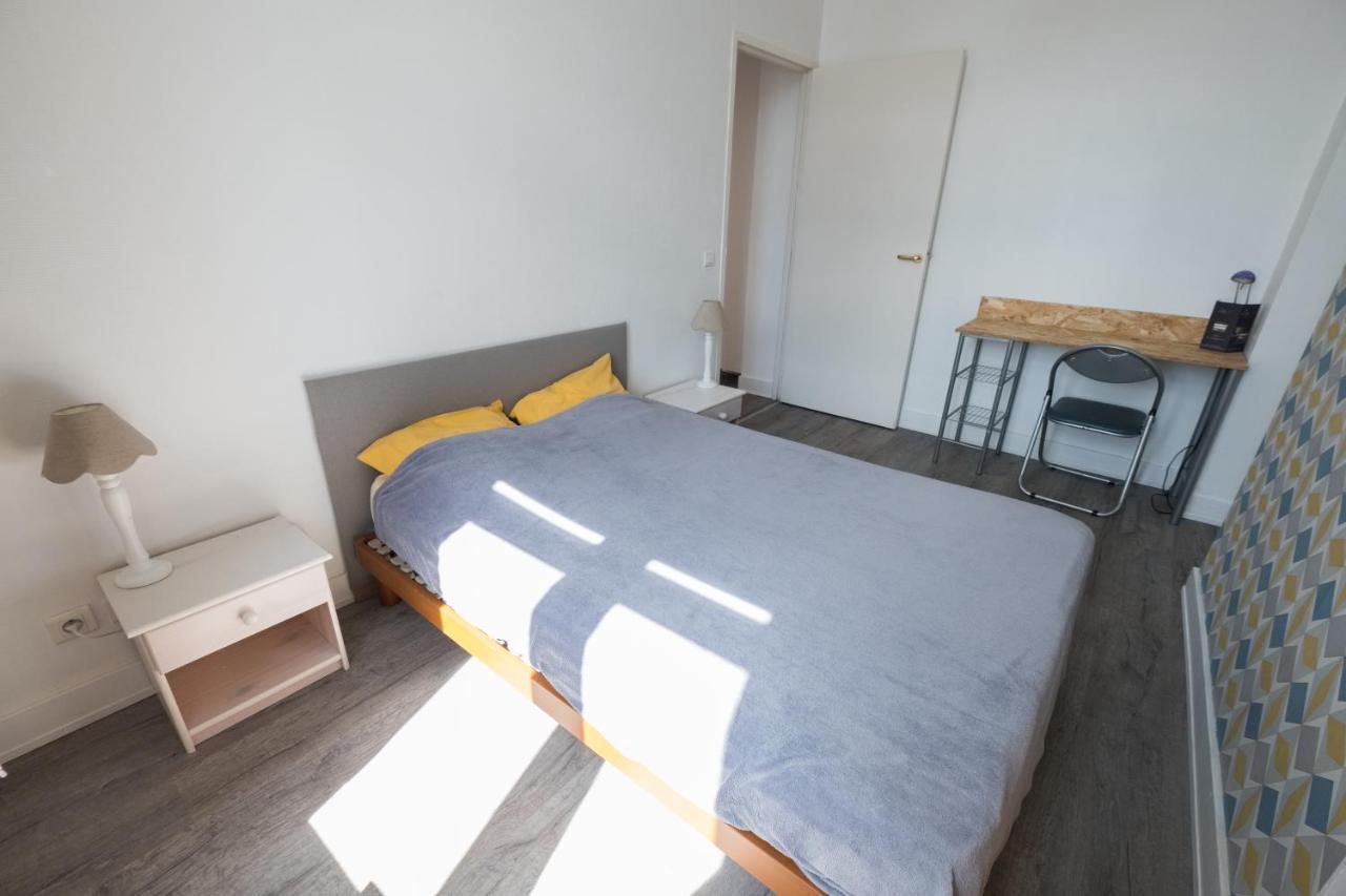 St Cyr Logement Lumineux Dans Coeur De Ville & Wifi Булон сюр Мер Екстериор снимка